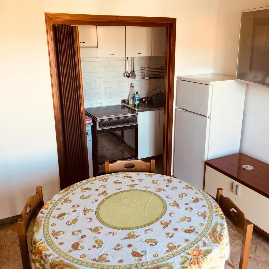 La Baia Di Lori Apartment Pesaro Luaran gambar